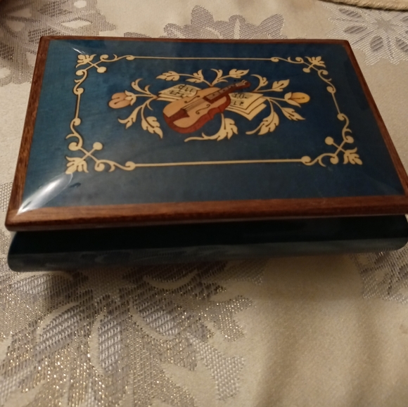 New Handmade Wooden Jewelry Box - Picture 1 of 3